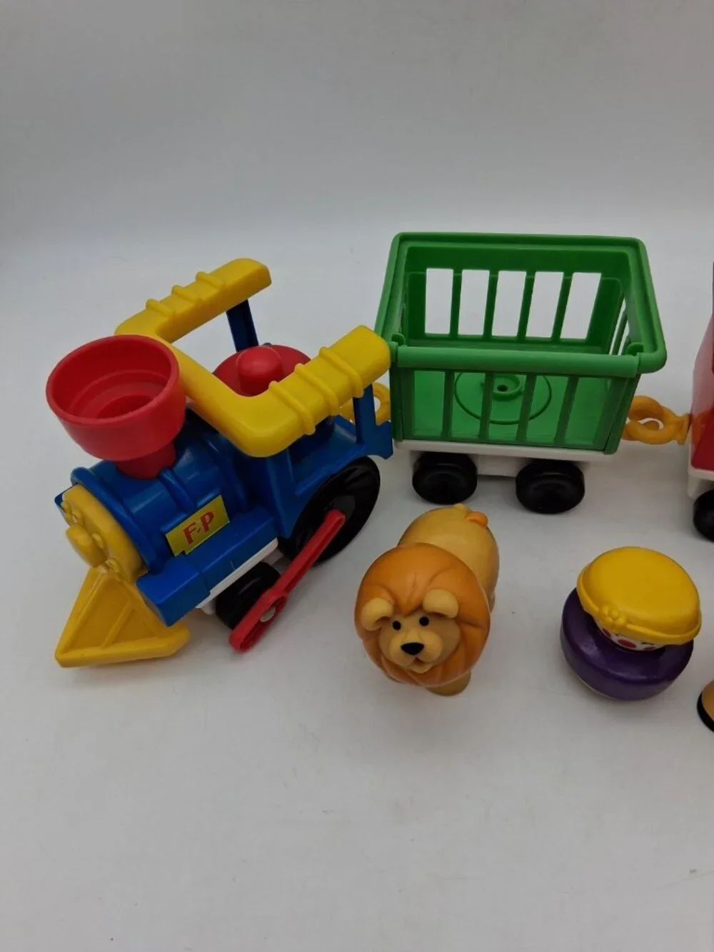 Vtg 1991 Fisher Price Little People Chunky Circus Zoo Train w/Clown & 2 Animals